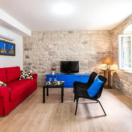 Apartment Rustical 2 *